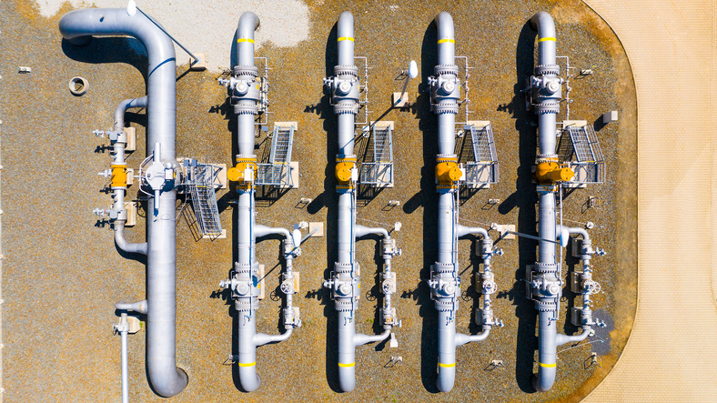 carbon fiber in the oil and gas industry is critical for infrastructure such as natural gas pipelines